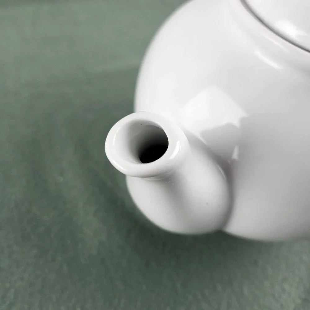 Pottery Barn Great White Teapot w/ Removable Tea Strainer